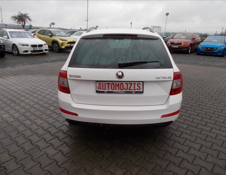 Škoda Octavia 10