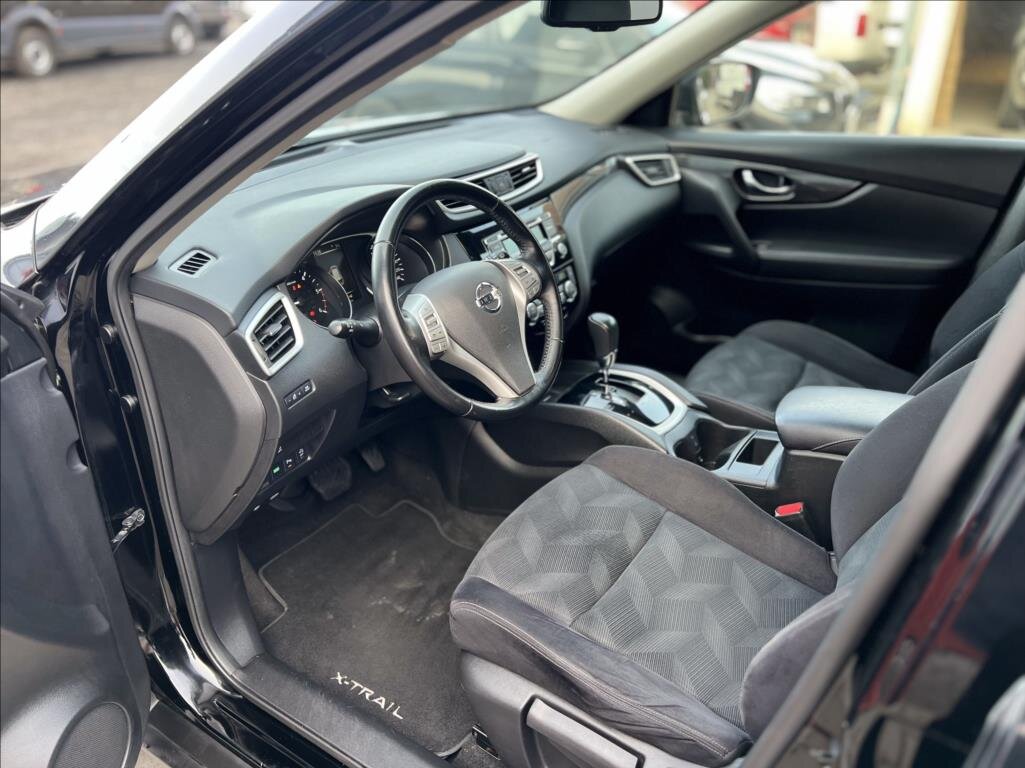 Nissan X-Trail SUV 1,6 l 96 kw