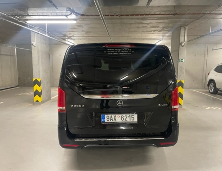 Mercedes-Benz Třídy V 7