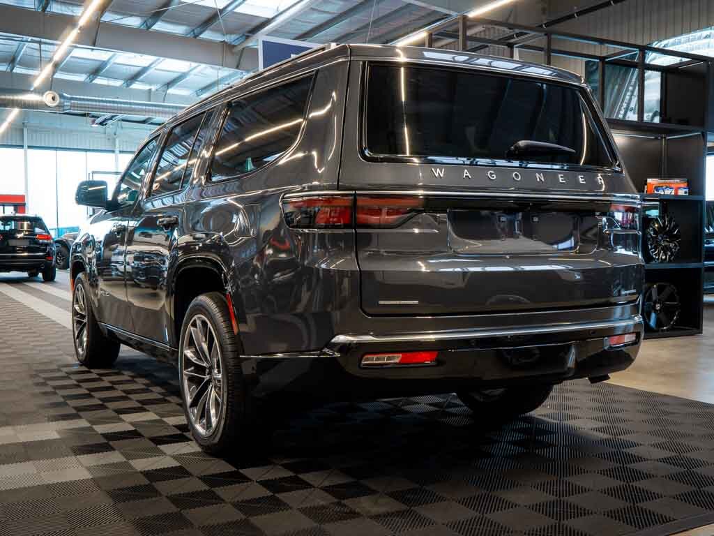 Jeep Wagoneer SUV / Terénní 5,7 l 292 kw