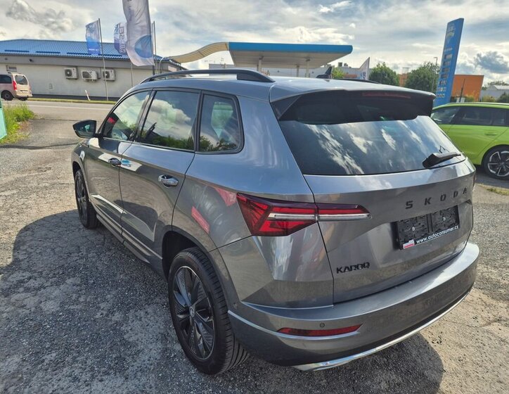 Škoda Karoq SUV / Terénní 1,5 l 110 kw