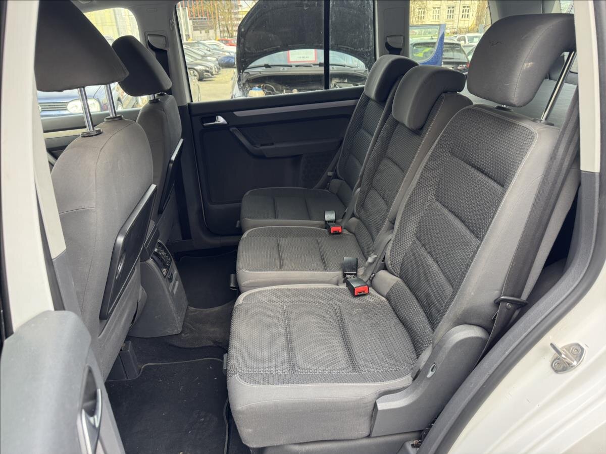 Volkswagen Touran MPV 1,6 l 77 kw