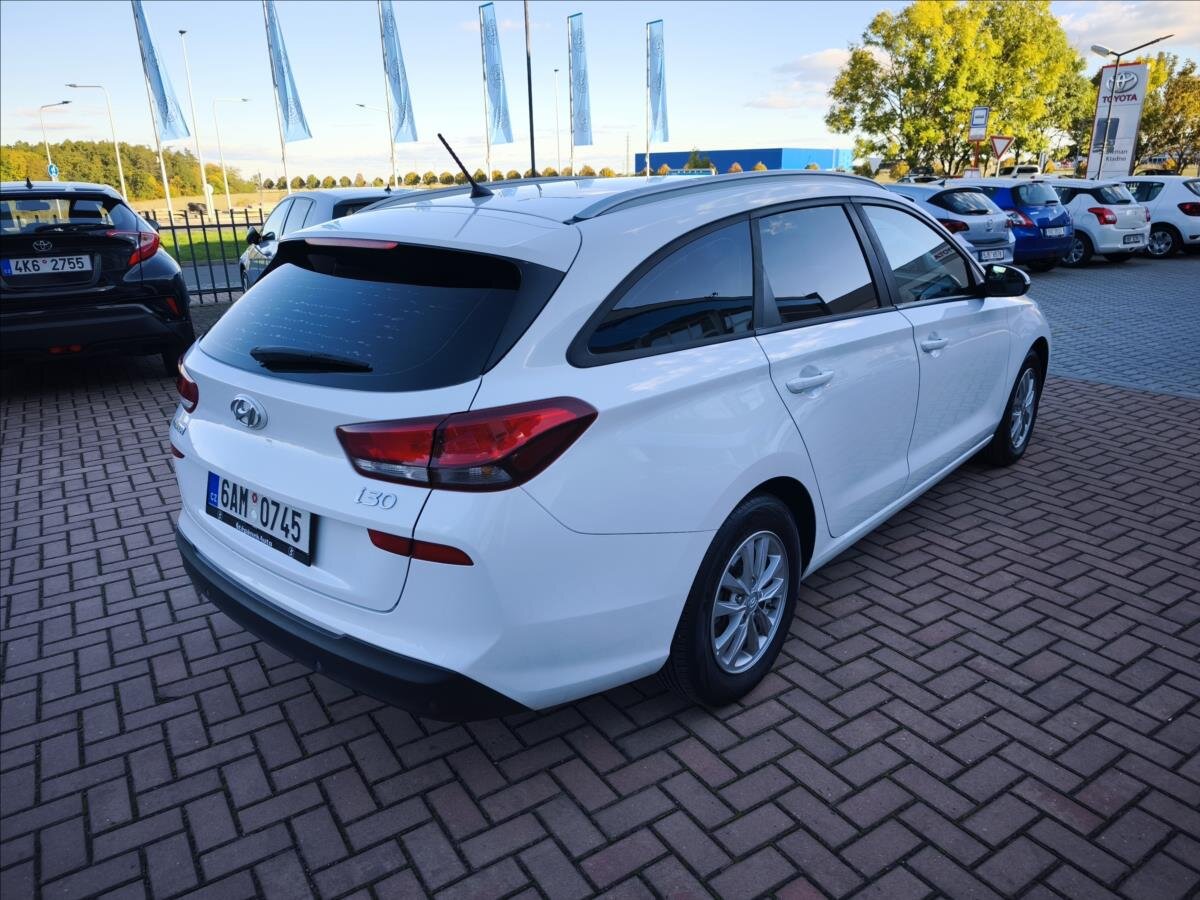 Hyundai i30 Kombi 998,0 88 kw