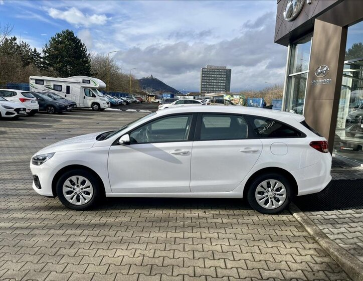 Hyundai i30 Kombi 1,5 l 71 kw