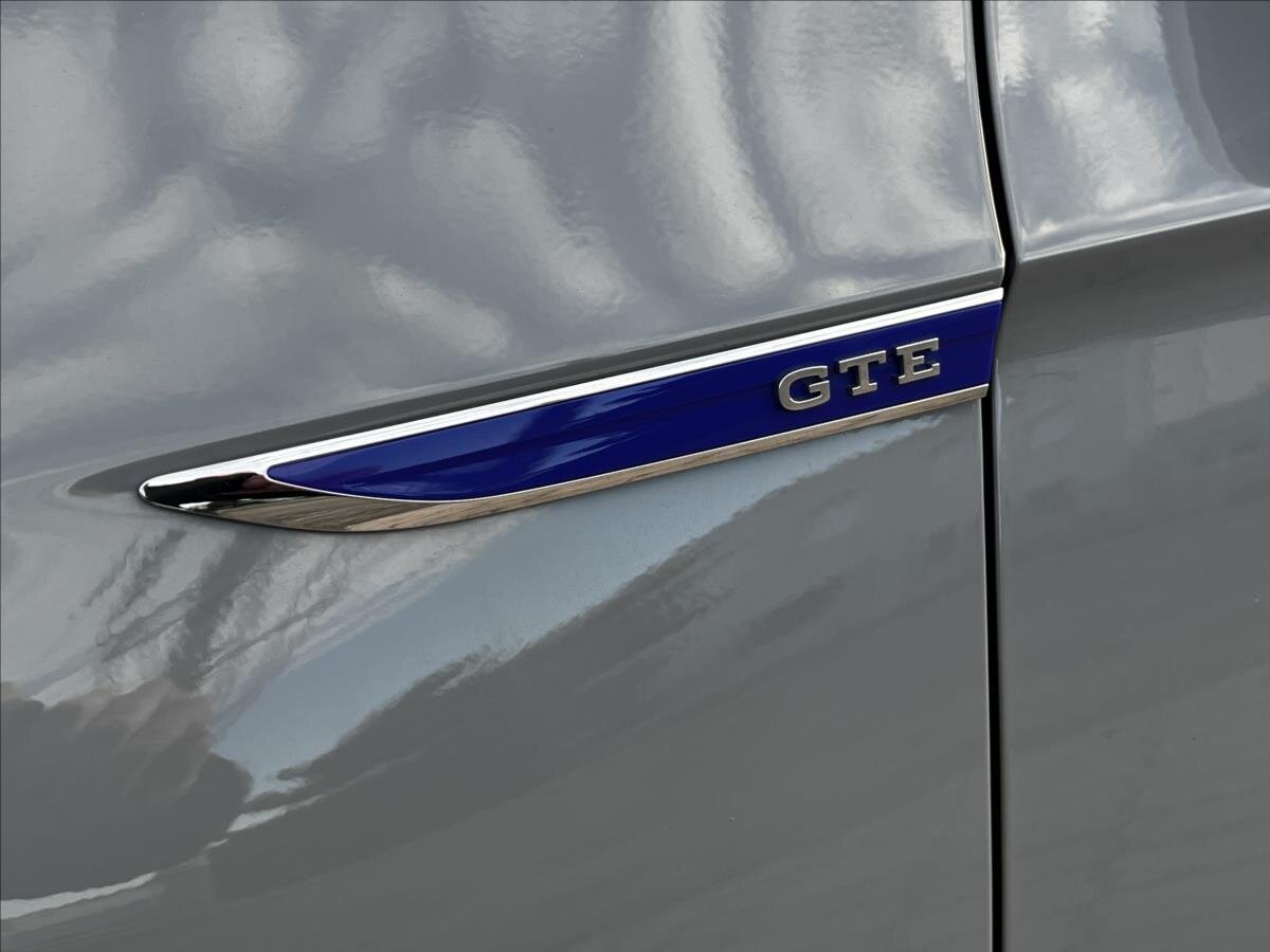 Volkswagen Passat Kombi 1,4 l 160 kw