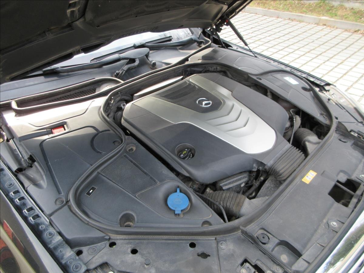 Mercedes-Benz Třídy S Sedan / Limuzína 3,0 l 190 kw
