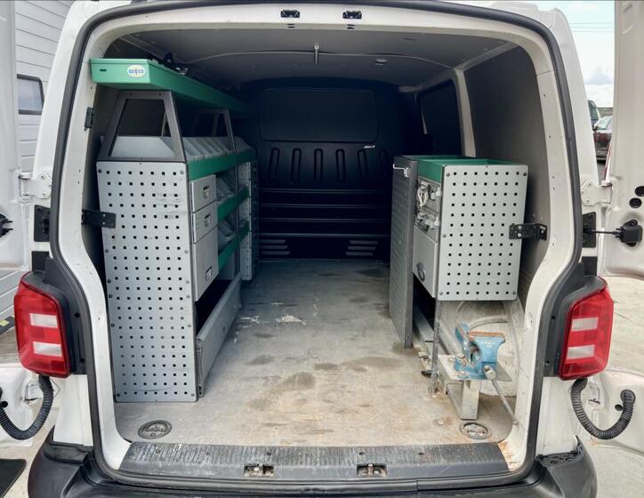 Volkswagen Transporter 12