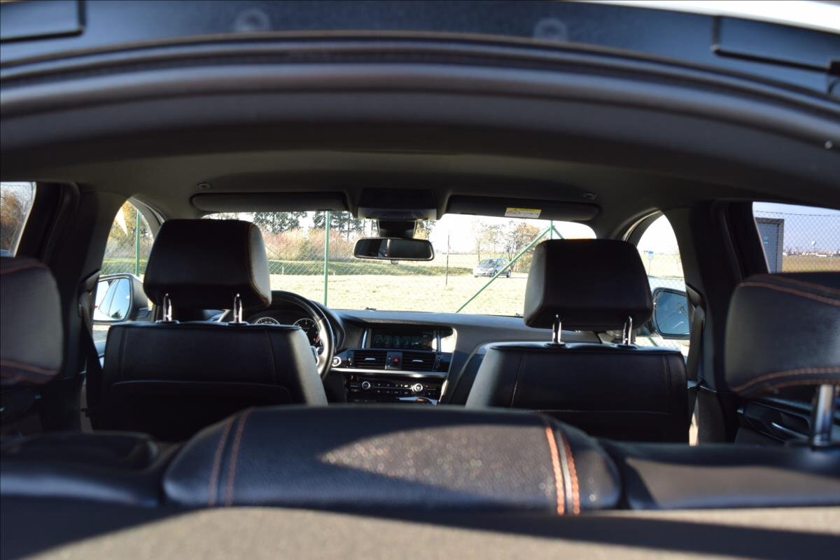 BMW X4 Sedan 2,0 l 140 kw