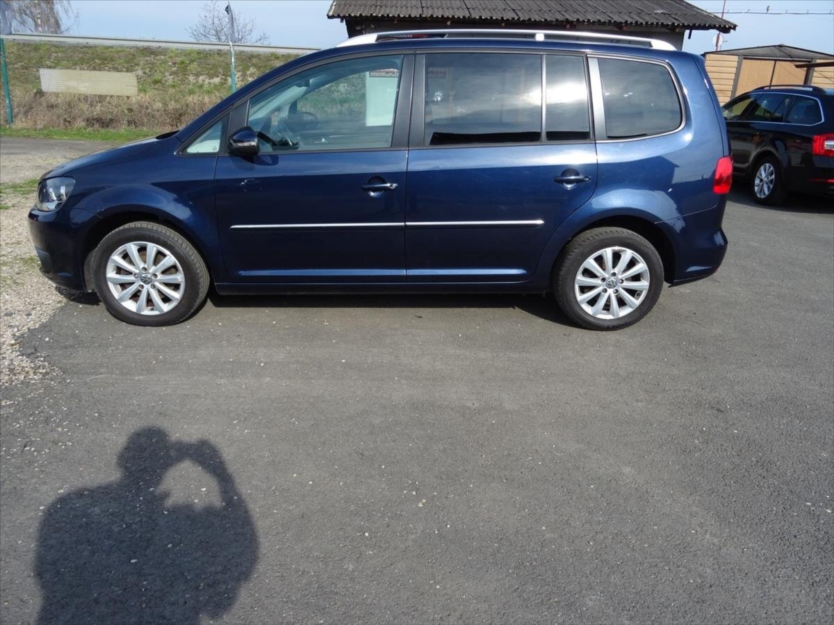 Volkswagen Touran MPV 1,2 l 77 kw