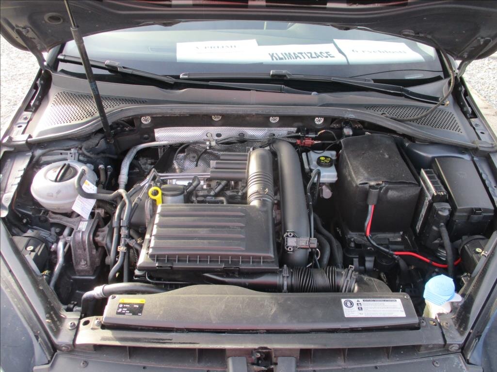 Volkswagen Golf Kombi 1,2 l 77 kw