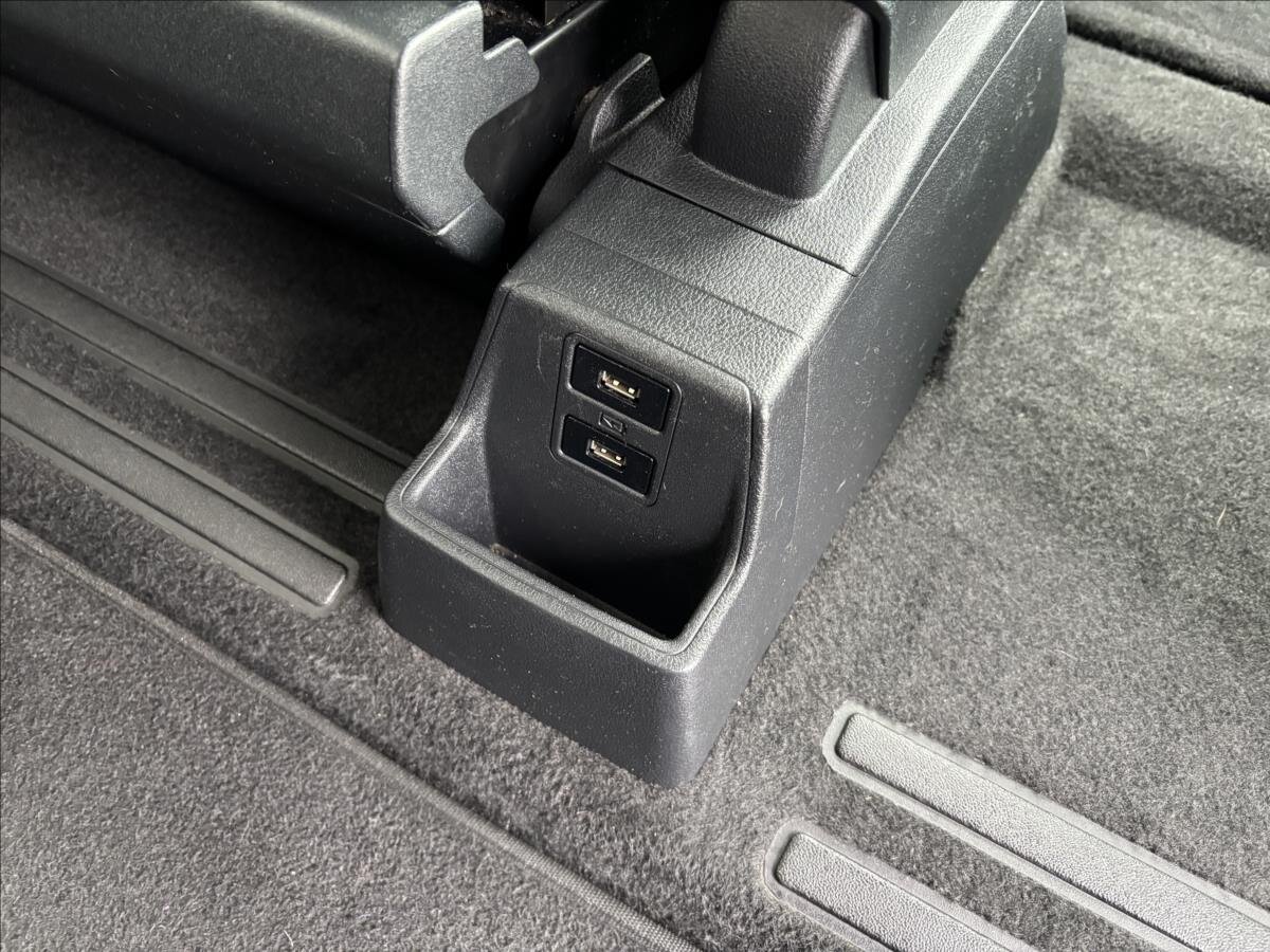 Ford Tourneo Custom Kombi 2,0 l 125 kw