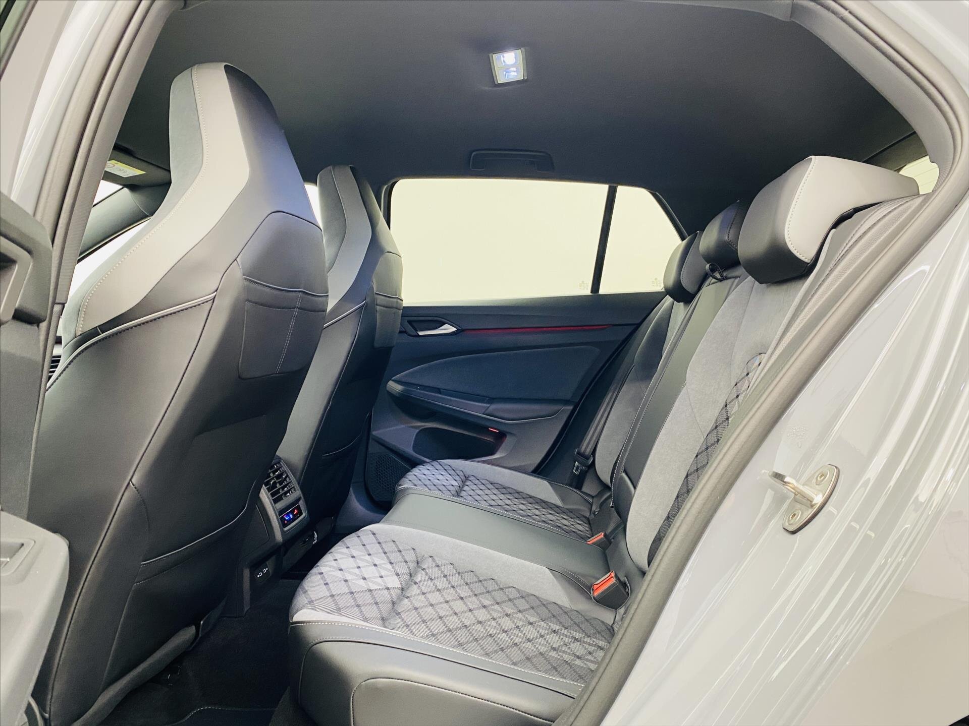 Volkswagen Golf Kombi 1,5 l 110 kw