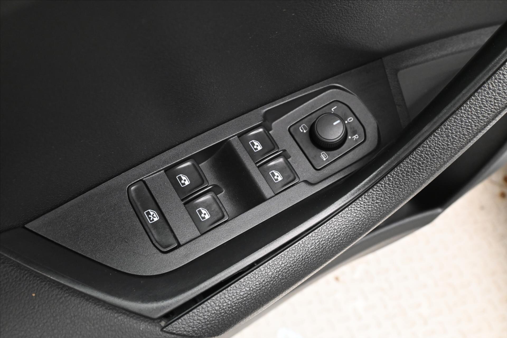 Škoda Karoq SUV / Terénní 2,0 l 110 kw