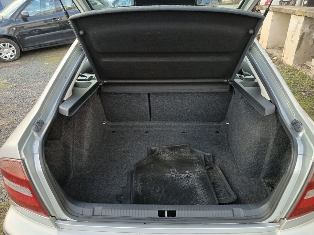 Škoda Octavia Liftback 1,6 l 74 kw