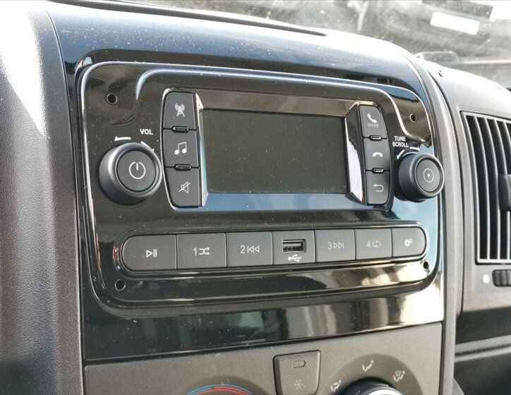 Opel Movano Skříň 2,2 l 103 kw