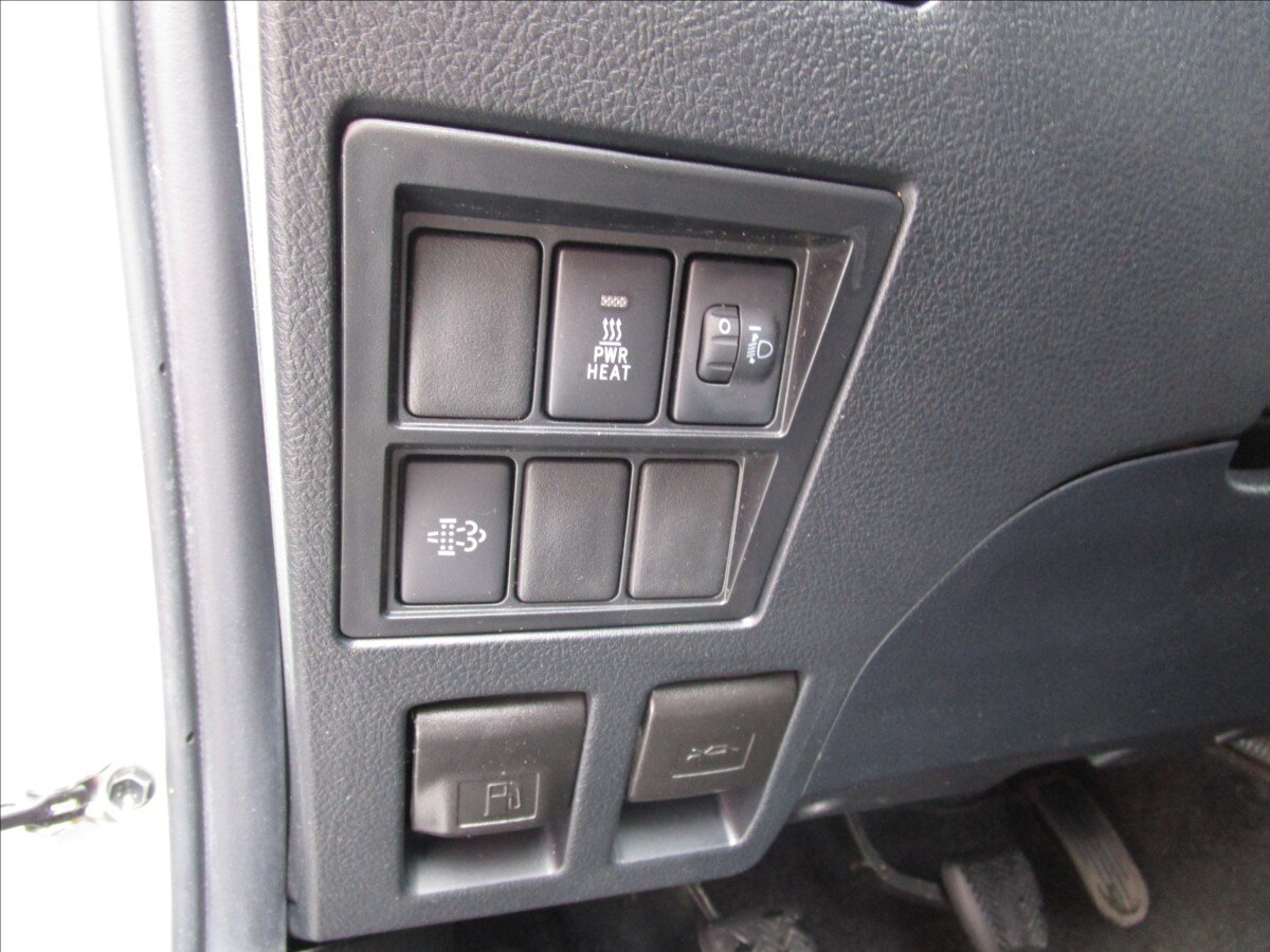 Toyota Hilux Ostatní 2,4 l 110 kw