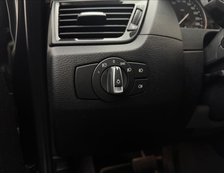 BMW X1 SUV / Terénní 2,0 l 105 kw