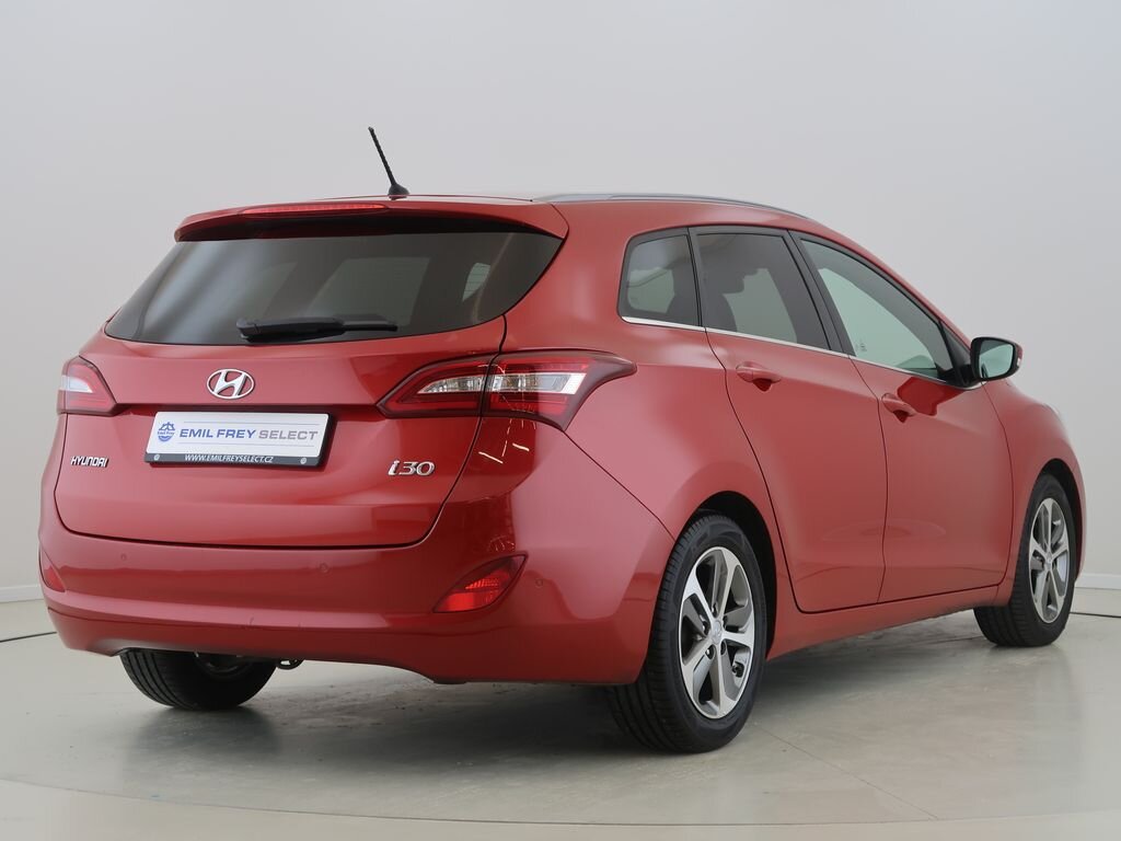 Hyundai i30 Kombi 1,6 l 99 kw