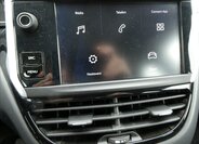 Peugeot 208 Hatchback 1,2 l 61 kw