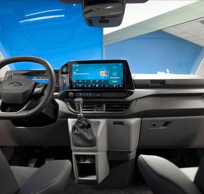 Ford Tourneo Custom 7