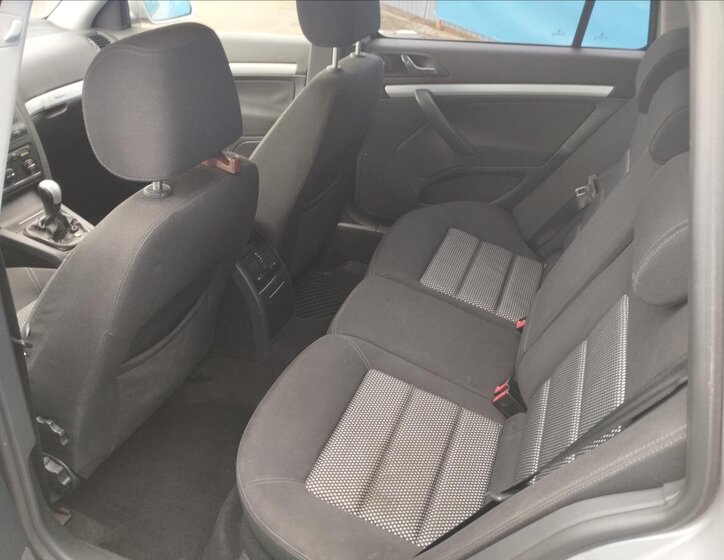 Škoda Octavia Kombi 2,0 l 103 kw