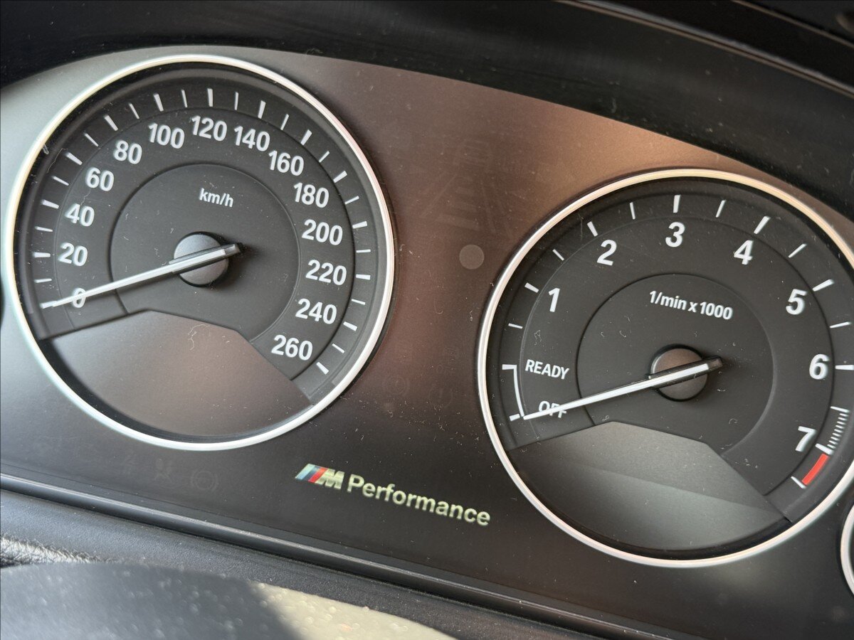 BMW Řada 3 Sedan 3,0 l 225 kw