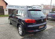 Volkswagen Tiguan 8