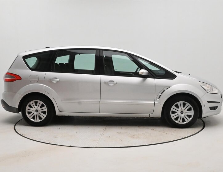 Ford S-MAX MPV 2,0 l 103 kw