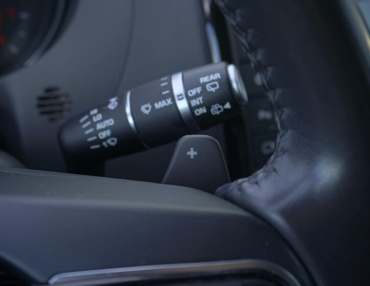 Jaguar F-Pace SUV / Terénní 2,0 l 184 kw