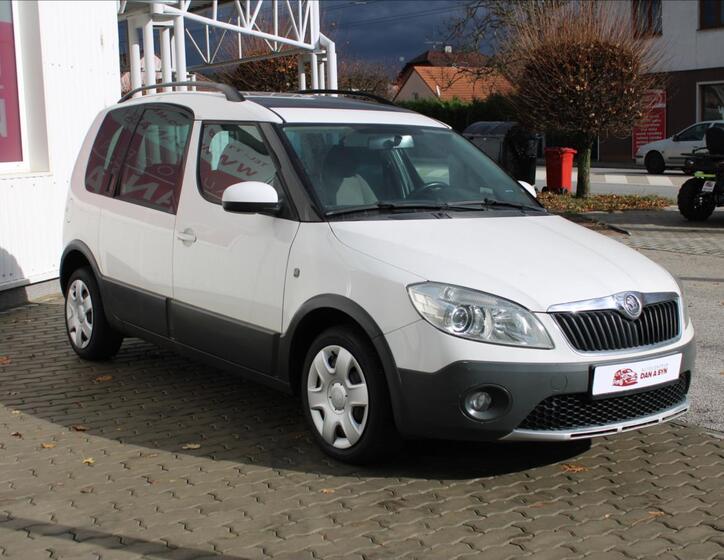 Škoda Roomster 2