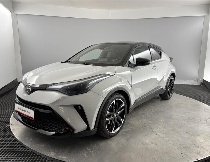 Toyota C-HR SUV / Terénní 2,0 l 135 kw