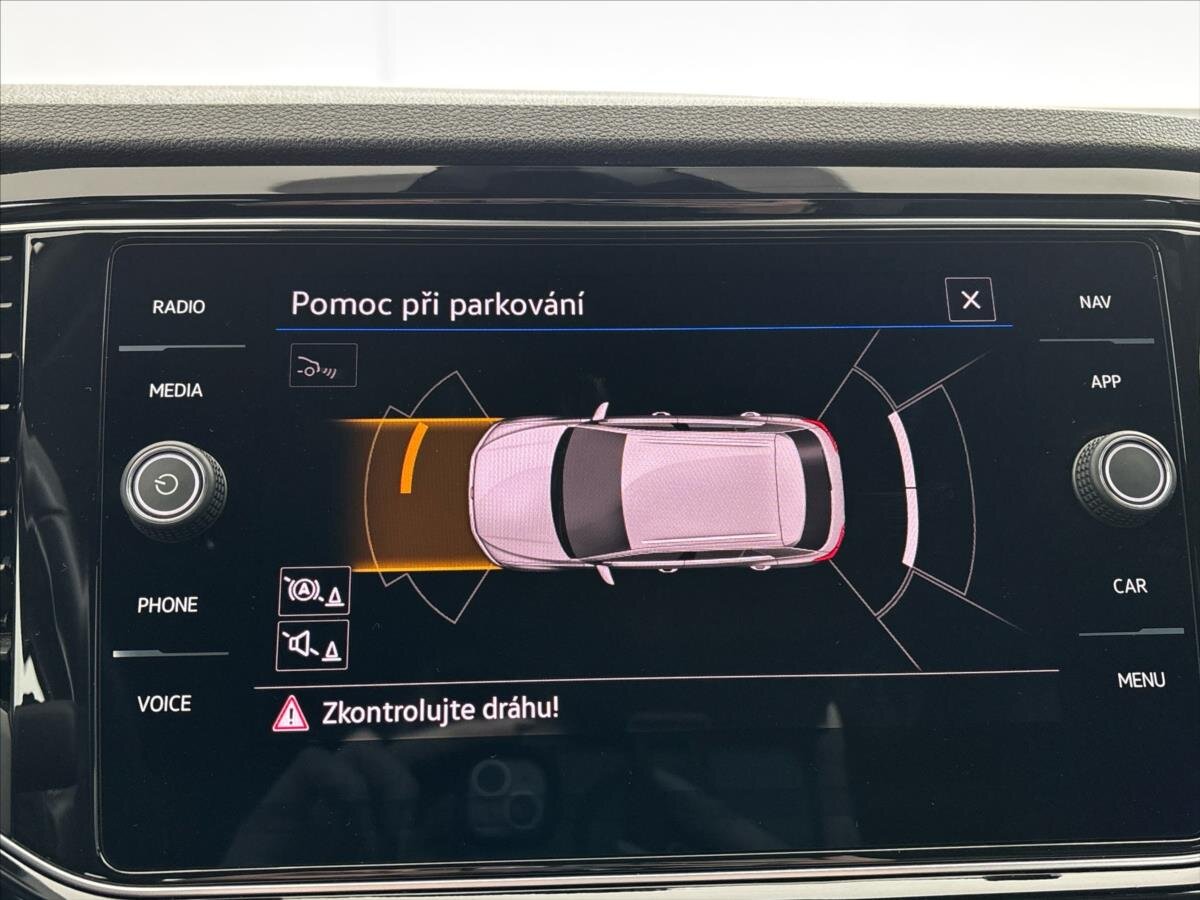Volkswagen T-Roc SUV / Terénní 2,0 l 221 kw