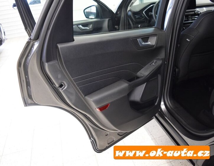 Ford Kuga SUV 2,5 l 112 kw