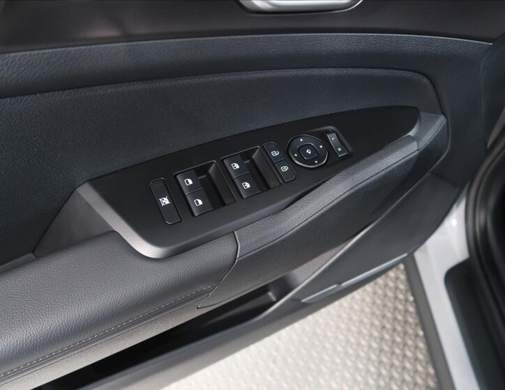 KIA Sportage SUV 1,6 l 110 kw