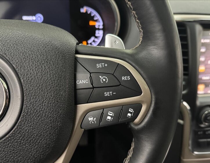 Jeep Grand Cherokee 10