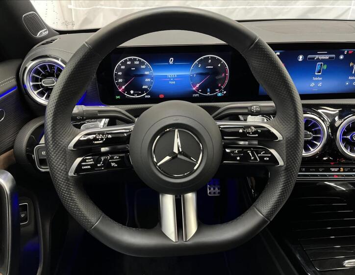 Mercedes-Benz CLA 10