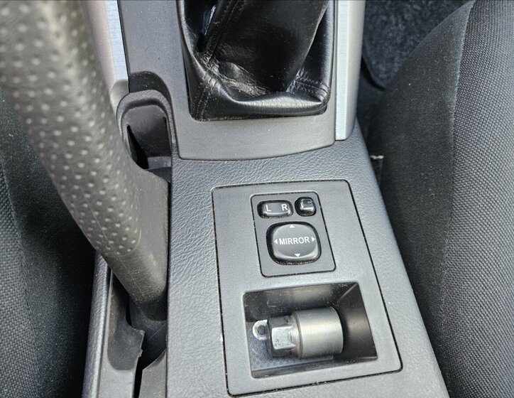 Toyota RAV4 Kombi 2,2 l 100 kw