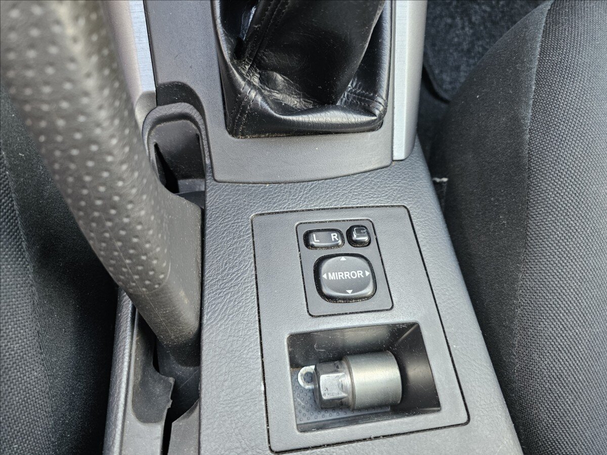 Toyota RAV4 Kombi 2,2 l 100 kw