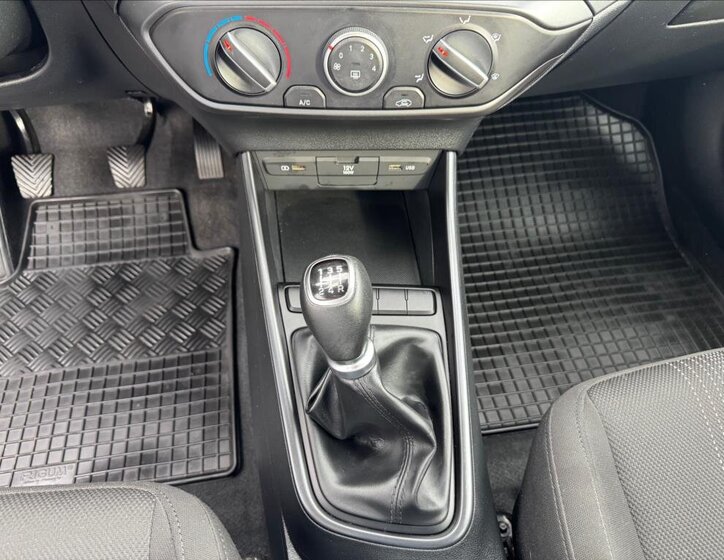 Hyundai i20 Hatchback 1,2 l 61 kw