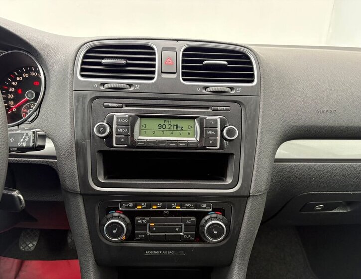 Volkswagen Golf Hatchback 1,6 l 75 kw