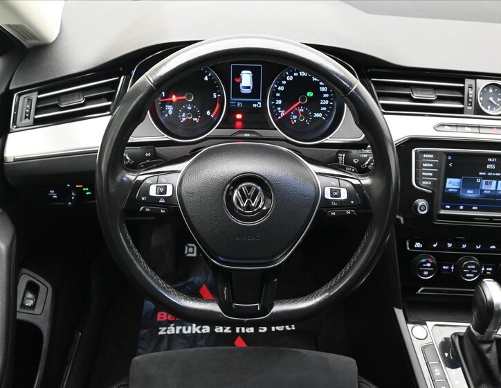 Volkswagen Passat Kombi 2,0 l 140 kw