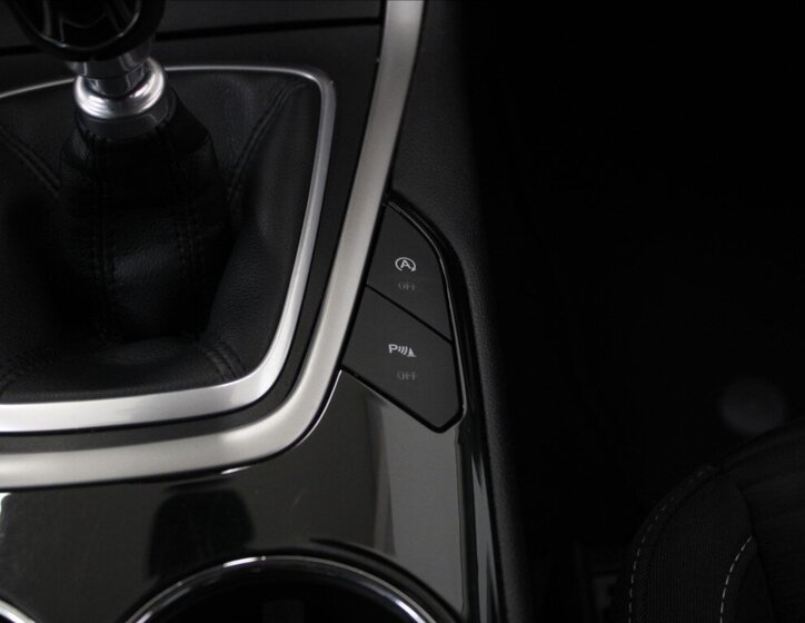 Ford S-MAX MPV 1,5 l 121 kw