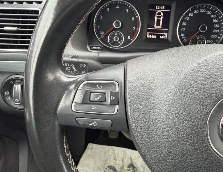 Volkswagen Touran MPV 1,2 l 77 kw