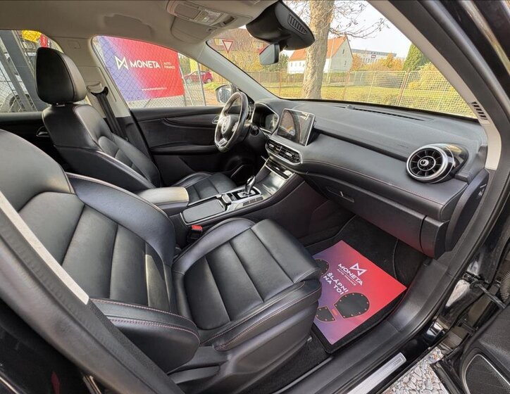 MG HS SUV 1,5 l 119 kw