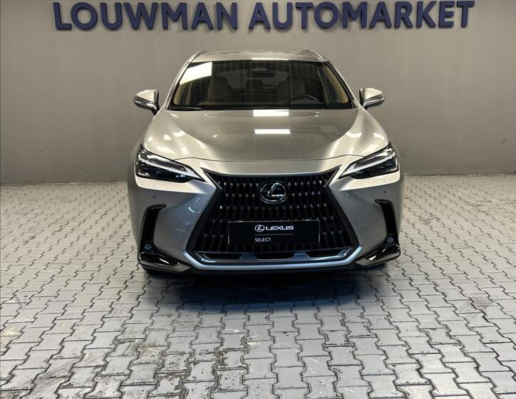 Lexus NX 350h 4