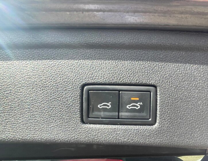 Volkswagen Touareg SUV 3,0 l 210 kw