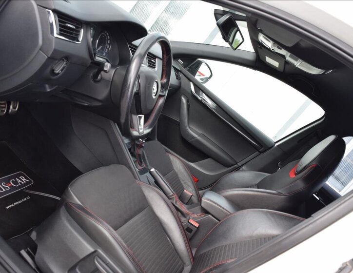 Škoda Octavia Sedan / Limuzína 2,0 l 135 kw