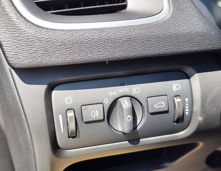 Volvo V40 Hatchback 1,6 l 84 kw