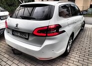 Peugeot 308 Kombi 1,5 l 96 kw