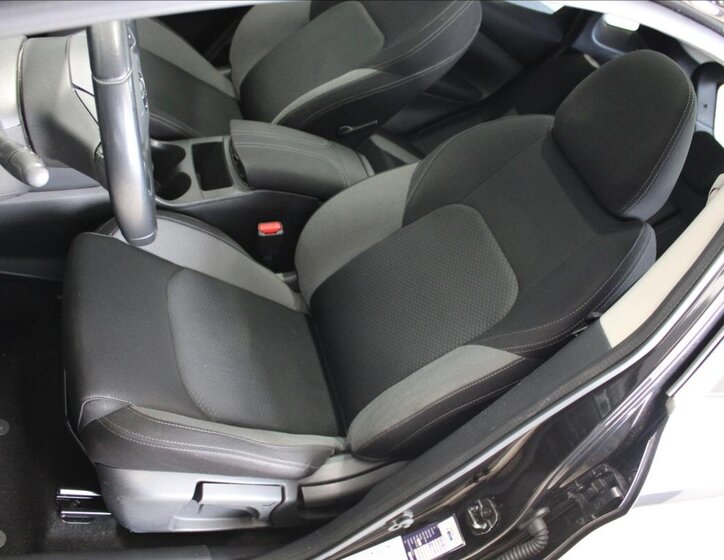 Nissan Qashqai SUV / Terénní 1,6 l 96 kw